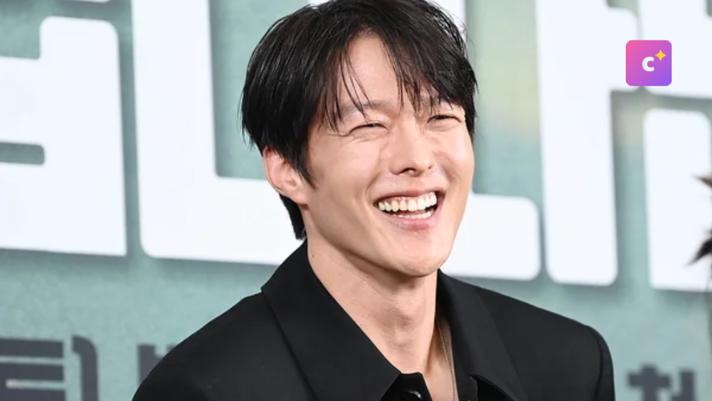 Jang Ki-yong vui vẻ tại sự kiện