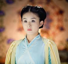 Gương mặt tròn của “Dĩnh tỷ”