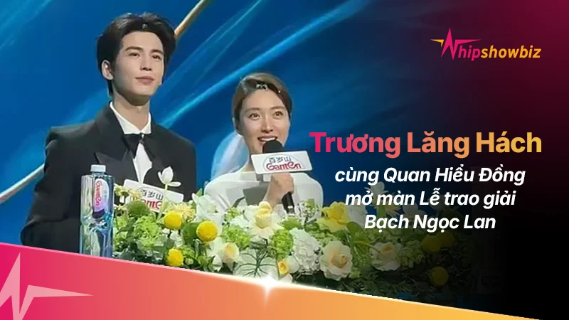 Ảnh chụp chung của Trương Lăng Hách và Quan Hiểu Đồng tại Lễ trao giải Bạch Ngọc Lan lần thứ 31